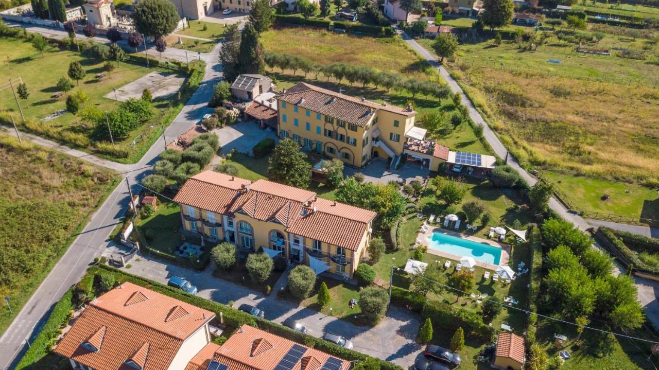 Villa Gabriella Lucca Exterior photo